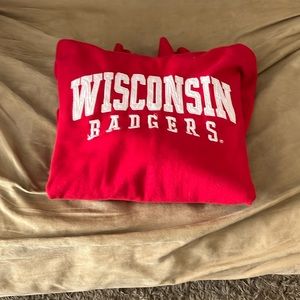 Men’s Wisconsin Badger sweatshirt